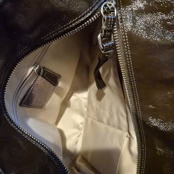 Coach Madison East West Chainlink Signature Tote - Picture 3 of 4